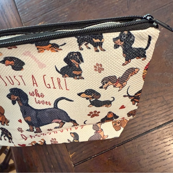 Dachshund Print Pouch NEW - Picture 4 of 4